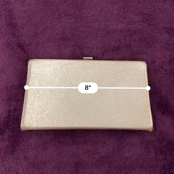 1960’s Silver Micro Shimmer Clutch - with Mirror - Flap Closure - Picture 1 of 7
